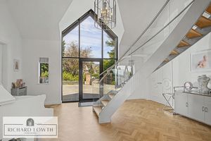 Impressive Hallway- click for photo gallery